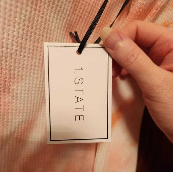 1 State Tie Dye Top - Picture 6 of 7